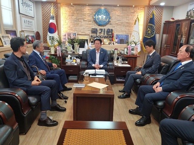 ITF meet with Kukkiwon